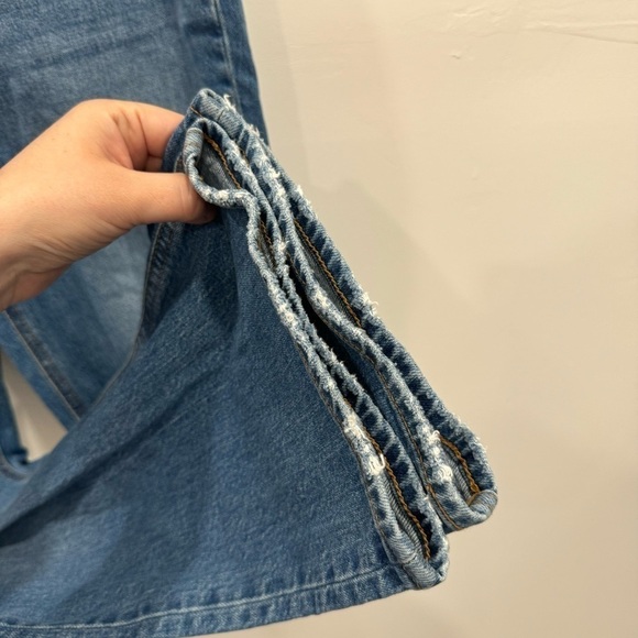 J. Crew Mid-Rise Flare Crop Jeans Distressed Knee Size 30 - Picture 4 of 9